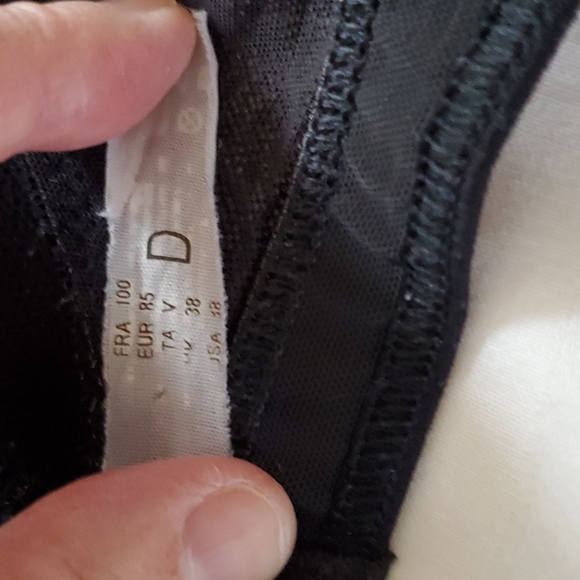 Bra - Picture 3 of 4